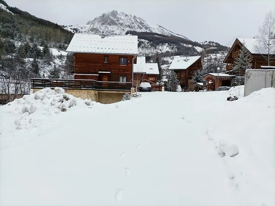 Appart T3 Avec Terrasse De 60M2 Chalet Le Coucou Allos Apartment